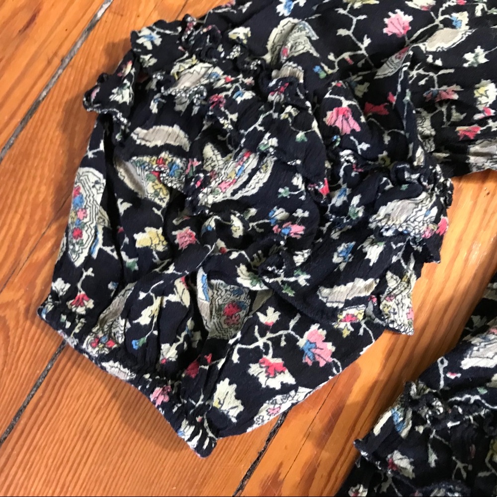 Floral over sized flowy blouse - Picture 2 of 4
